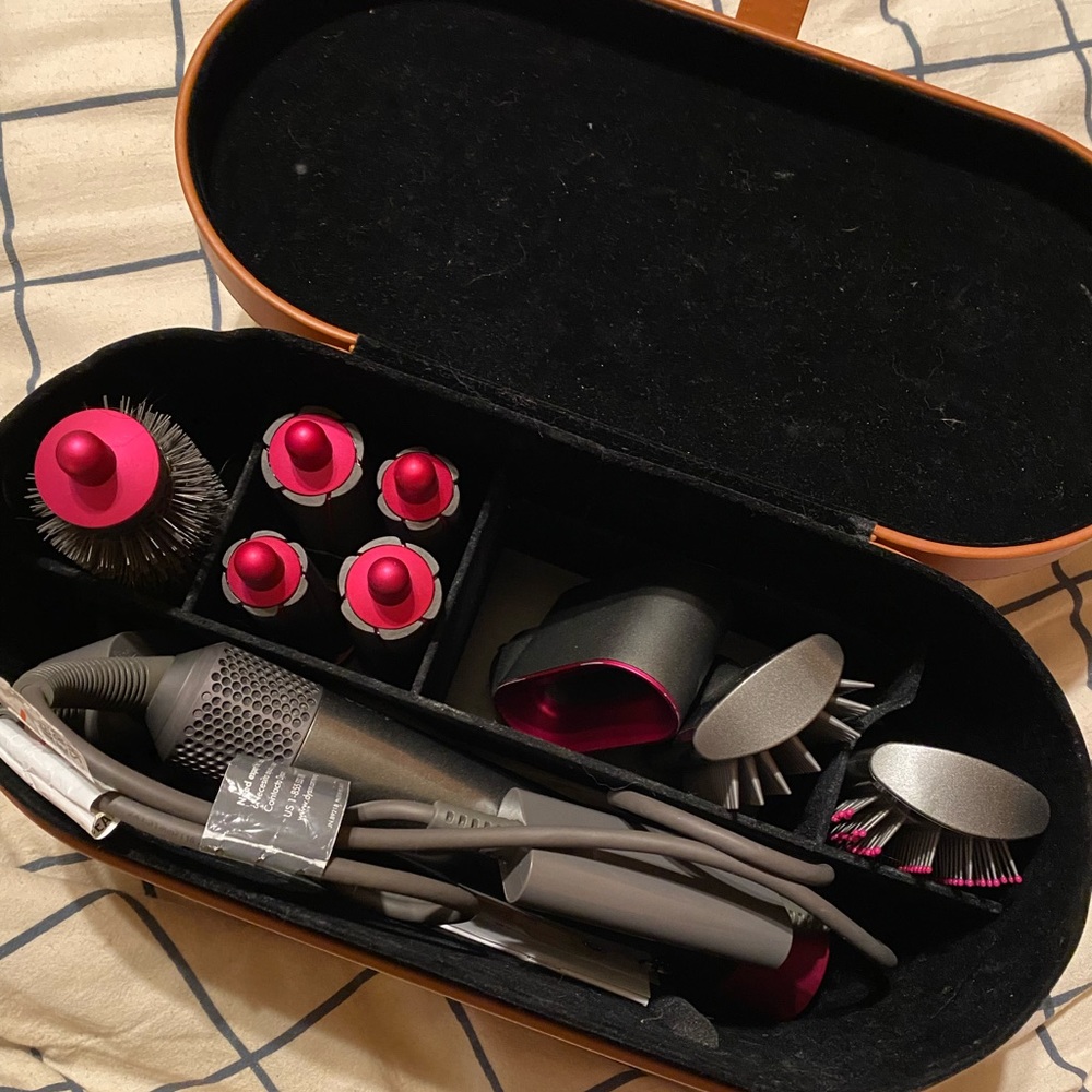 Dyson Air Wrap